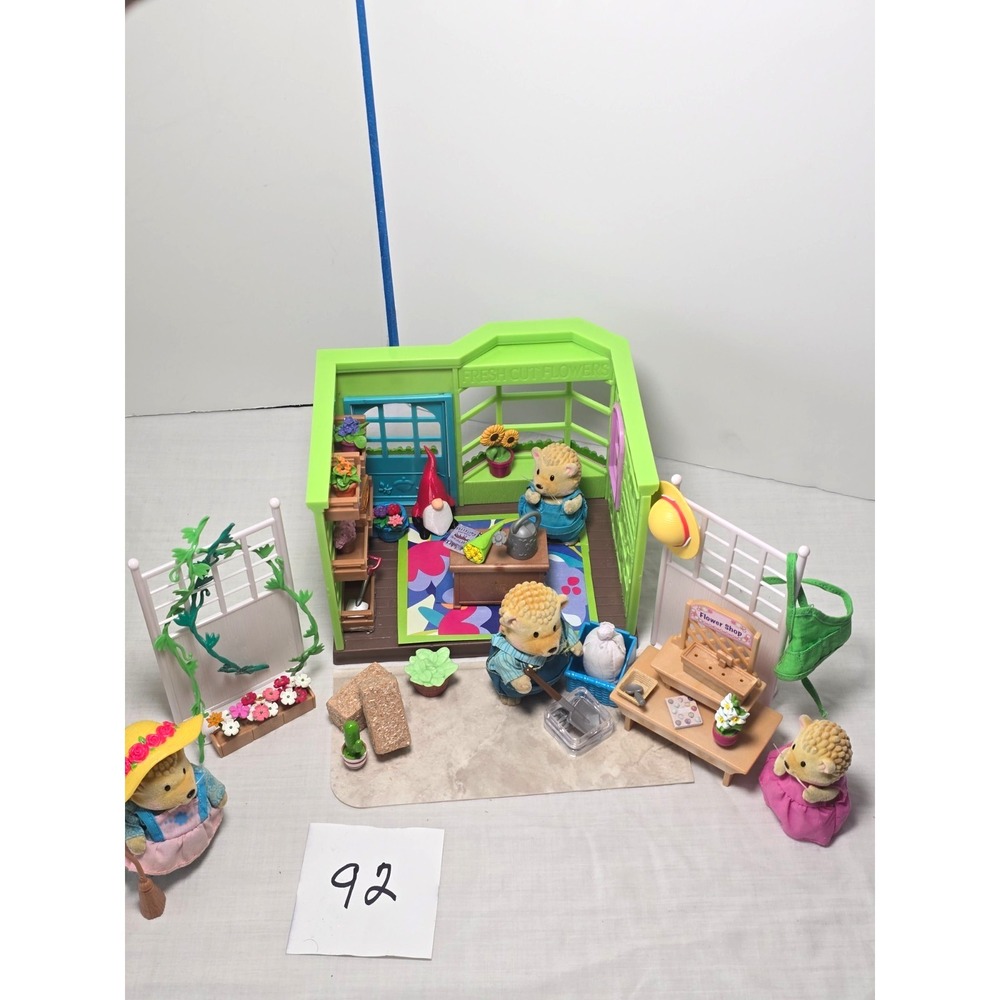 Li'l Woodzeez-Li'l Petals Flower Shop Playset Accessories Calico Critters Sheep‎